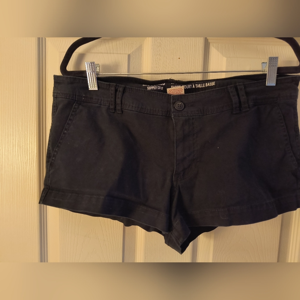Womes  Black, Hemmed Shorts